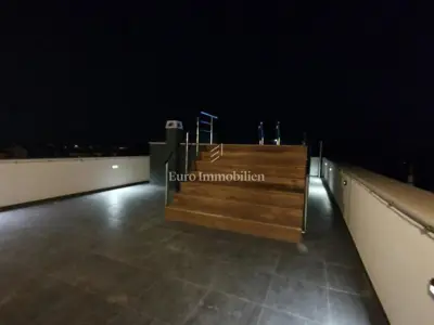 Novi stan s bazenom i krovnom terasom - Belafuža, Zadar - 18