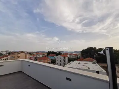 Novi stan s bazenom i krovnom terasom - Belafuža, Zadar - 2