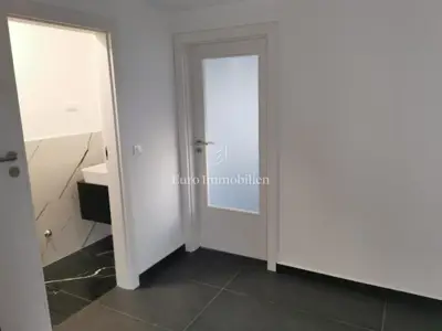 Novi stan s bazenom i krovnom terasom - Belafuža, Zadar - 13