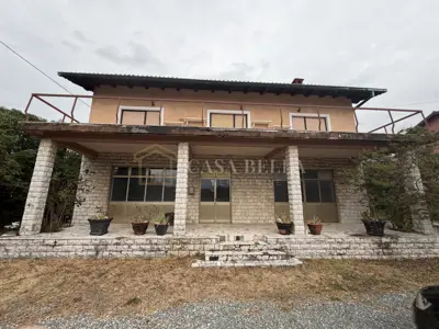 Detached house 500 m², Kukuljanovo - three floors and basement