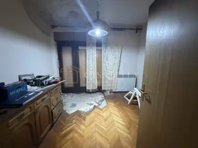 Detached house 500 m², Kukuljanovo - three floors and basement - 18