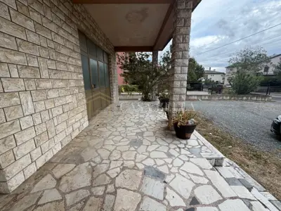 Detached house 500 m², Kukuljanovo - three floors and basement - 2