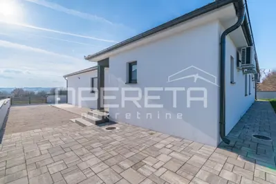 Haus 124 m², Marčana - ruhige Lage am Pool - 16