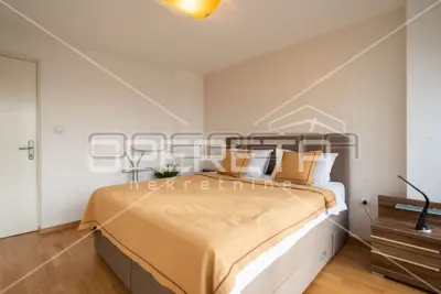 Wohnung zum Kauf in Cvjetno naselje, 72 m² - 11