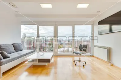 Wohnung zum Kauf in Cvjetno naselje, 72 m² - 14