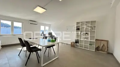 Gewerbeimmobilie zum Kauf in Anindol, 1050 m² - 7