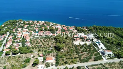 Građevinsko zemljište 1.180 m², otok Brač, pogled na more