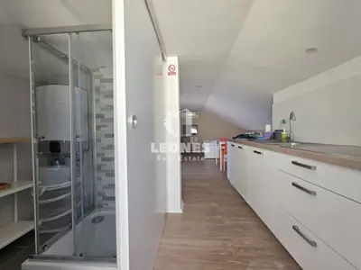 House 194 m², Crveni Vrh - 3 residential units - 9