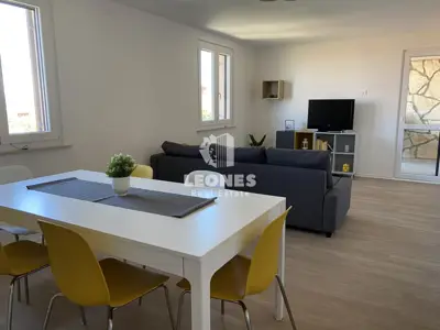 House 194 m², Crveni Vrh - 3 residential units - 16