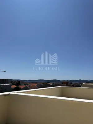 Penthouse 57 m², Bili brig, krovna terasa i pogled na more - 2