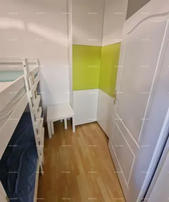 Stan u Novigradu, centar - 200 m od mora - 10