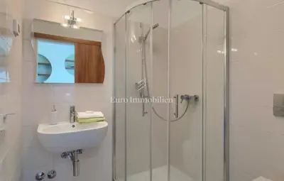 Vila 206 m², Labin - privatnost i otvoren pogled na prirodu - 9