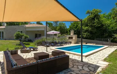 Vila 206 m², Labin - privatnost i otvoren pogled na prirodu