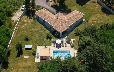 Vila 206 m², Labin - privatnost i otvoren pogled na prirodu - 3