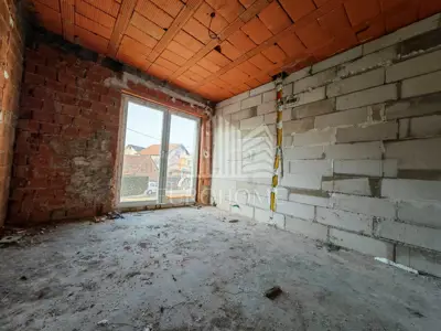 House 304 m², Oporovec - peaceful family location - 6