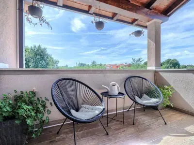 Kuća 188 m², Labin - bazen i uređena okućnica - 12