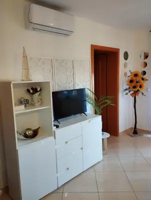 Apartment with sea and Cres island views - 11