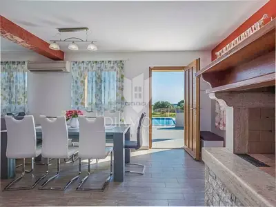 Villa 180 m², Fažana - Meerblick auf die Brijuni - 4