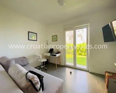Stan 54 m², Otok Brač - namješten i useljiv - 8