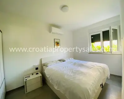 Stan 54 m², Otok Brač - namješten i useljiv - 9