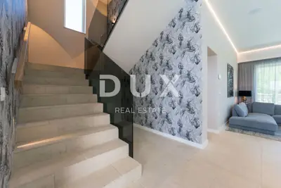 Villa 330 m², Ljubač - 2nd row to the sea and pool - 15