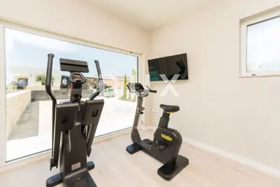 Villa 330 m², Ljubač - 2nd row to the sea and pool - 13