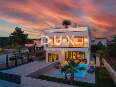 Villa 330 m², Ljubač - 2nd row to the sea and pool - 5