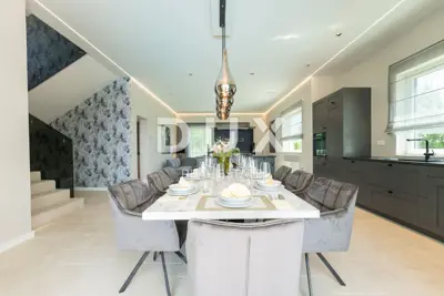 Villa 330 m², Ljubač - 2nd row to the sea and pool - 10