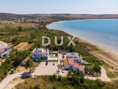 Villa 330 m², Ljubač - 2nd row to the sea and pool - 3