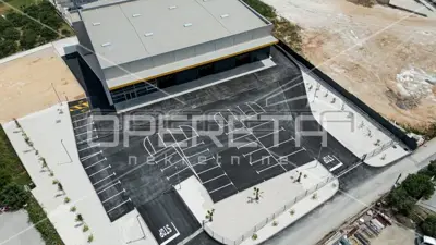 Commercial warehouse hall 800 m², Trogir - by main roads