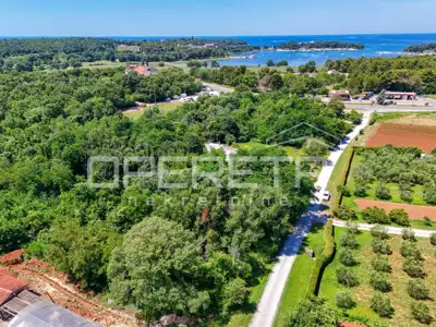 Istra, Poreč-Investicijsko zemljište za 8 stambenih zgrada – izvrsna lokacija - 5
