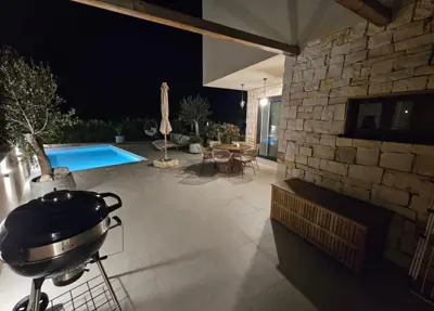 Kuća 94 m², Marčana - bazen i okućnica - 7