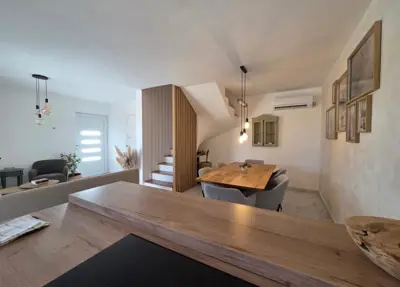 Kuća 94 m², Marčana - bazen i okućnica - 12