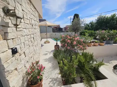 Kuća 94 m², Marčana - bazen i okućnica - 3