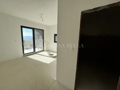 KRALJEVICA – moderna novogradnja s pogledom na more i bazenom! - 12