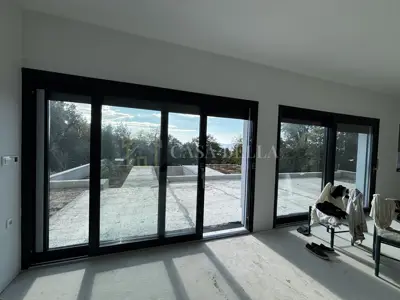 KRALJEVICA – moderna novogradnja s pogledom na more i bazenom! - 5