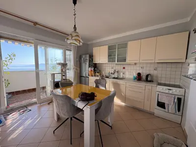 D. Drenova 65 m², Meerblick