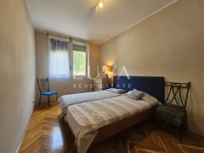 Wohnung 81,2 m², Žnjan - 3 Zimmer, Loggia und Hof - 13