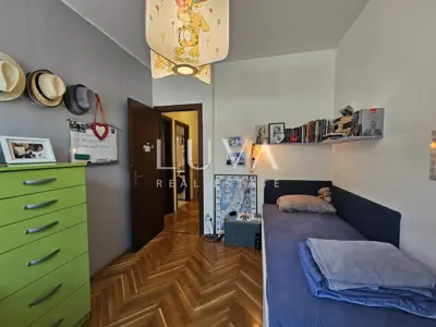 Wohnung 81,2 m², Žnjan - 3 Zimmer, Loggia und Hof - 17