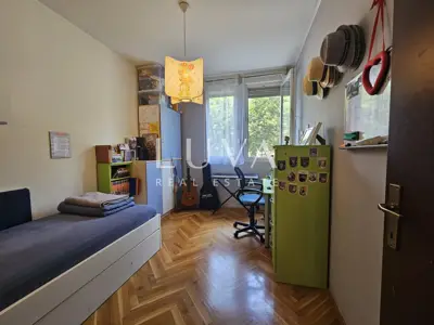 Wohnung 81,2 m², Žnjan - 3 Zimmer, Loggia und Hof - 16