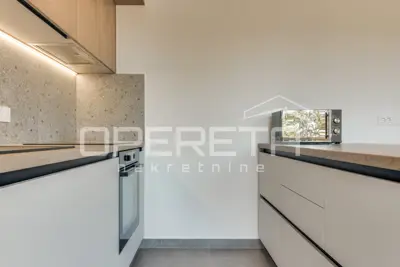 Apartment for rent in Centar, 102 m² - 11