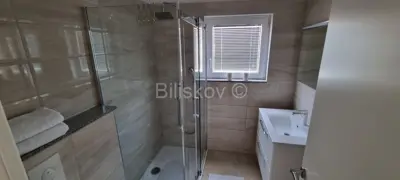 Strožanac najam do sezone 2 sobe parking - 5