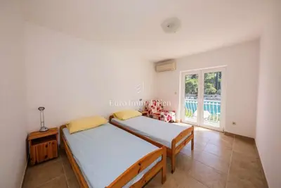 Apartmanska kuća 527 m², Otok Brač - pogled na more - 10