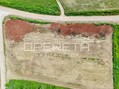 Landwirtschaftliches Grundstück 881 m², Brtonigla - an der asphaltierten Straße - 5