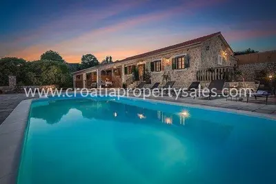 Villa 100 m² in Rogoznica, Meerblick und Privatsphäre - 3