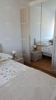 Prodaje se lijep stan u Puli – 33.20m². Blizina Caffe bara - 9