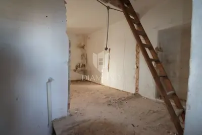 House 123 m², Žminj - yard 415 m² and adaptation - 7
