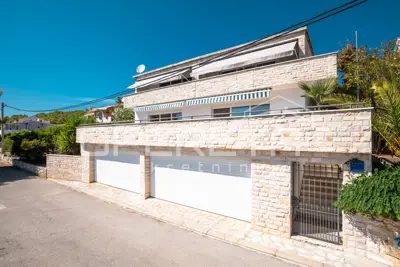 House, Potirna on Korčula, 50 m from the sea and beach