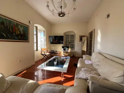 Stan 162,81 m², Makarska - centar i 30 m od rive