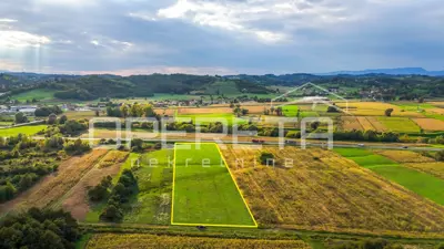 Agricultural land 9,351 m², Jakovlje - by access road